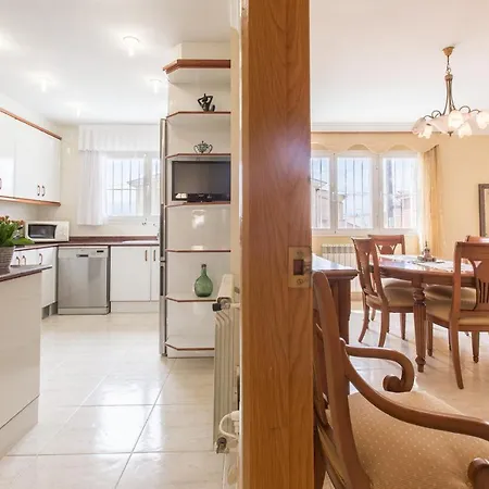 Aldecarles Holiday home L'Aldea